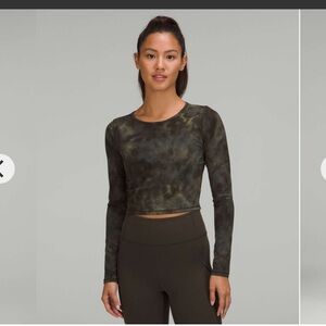 Lululemon- 8/10 Chk Measurements- LS Wunder Train LS Crop- Grn/Blu/Blk